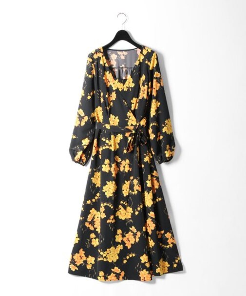 フラワープリントラップワンピース