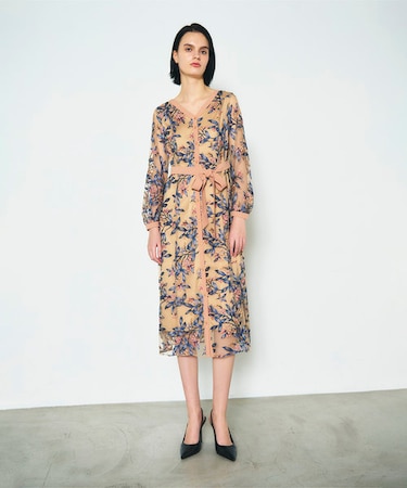 フラワー刺繍フレアワンピース