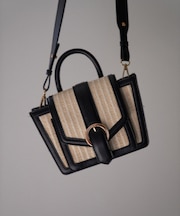 トリミングレザーバッグ