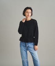 フローラル刺繍トップ