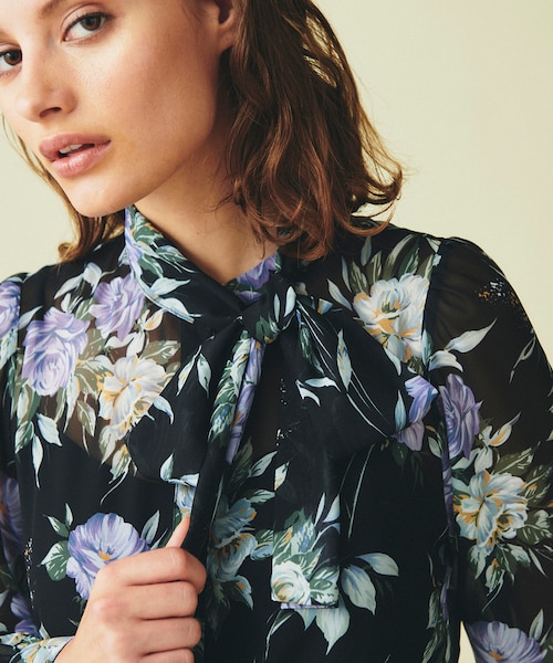 レトロブーケワンピース｜グレースコンチネンタルの通販｜&mall