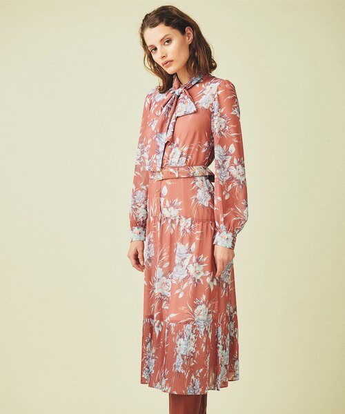 レトロブーケワンピース｜グレースコンチネンタルの通販｜&mall