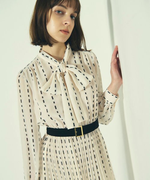 【大人気即完売】ドットストライププリントワンピース ドットストライププリントワンピース｜グレースコンチネンタルの通販