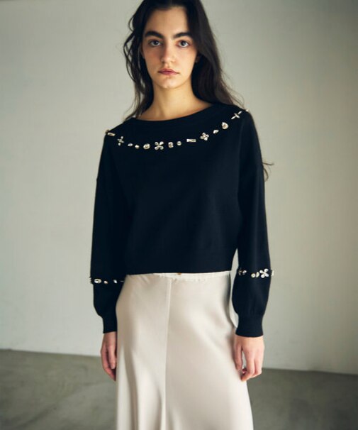 マルチビジューニットトップ