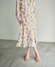 フラワー刺繍フレアスカート