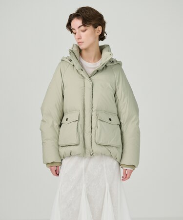 スタンドカラーダウンジャケット