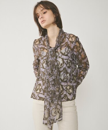 ボウタイ付レースブラウス