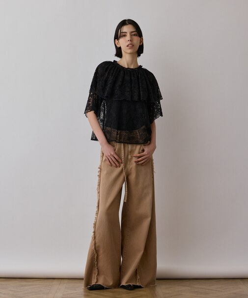 レースケープブラウス