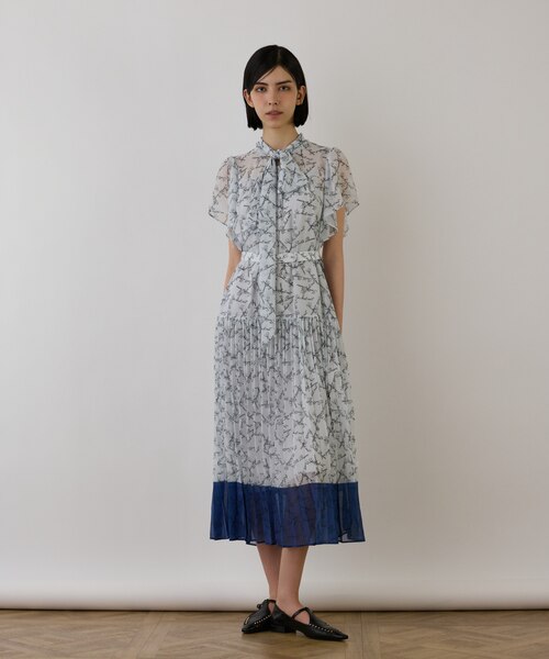 ボウタイプリーツプリントワンピース｜グレースコンチネンタルの通販