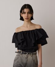 フリルオフショルトップ