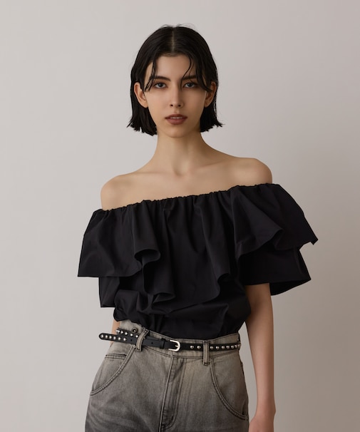 フリルオフショルトップ