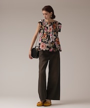 フラワープリントタックブラウス