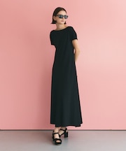 バックオープンポンチワンピース