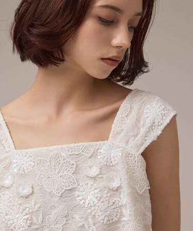 チュール刺繍トップ