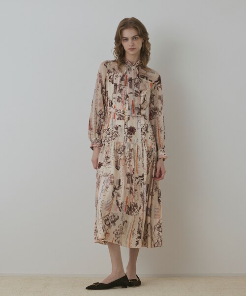 ロゴフラワープリントボウタイワンピース｜グレースコンチネンタルの