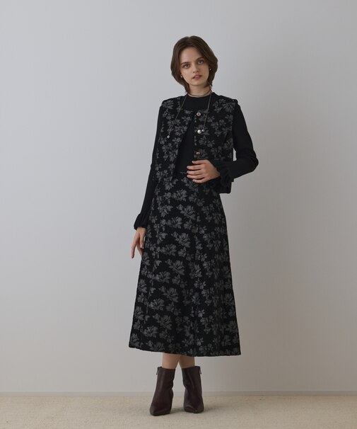 ラメフラワージャガードフレアスカート