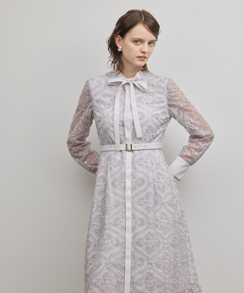 オーナメント刺繍フレアワンピース