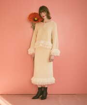 ラメフェザーフリンジスカート