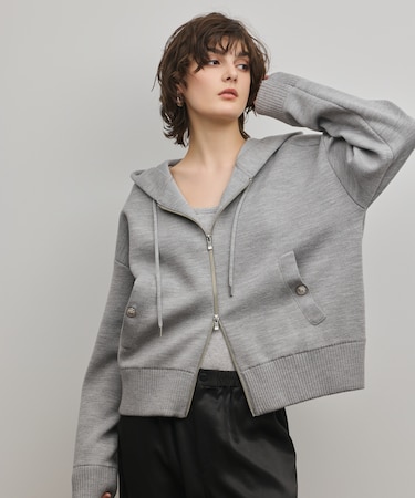 フォルムニットパーカー