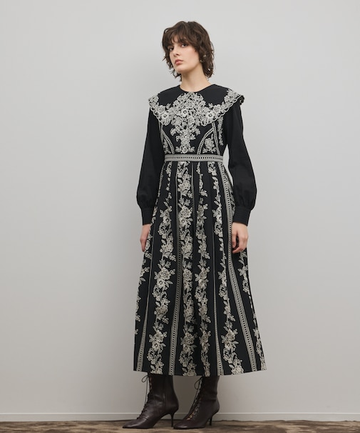 パターン刺繍ワンピース