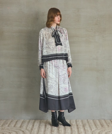 パリスカーフプリントスカート