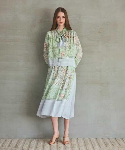 パリスカーフプリントスカート