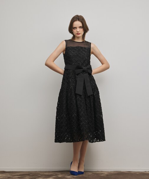 コード刺繍ワンピース