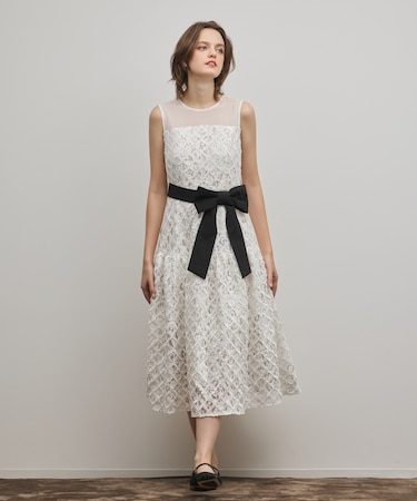 コード刺繍ワンピース