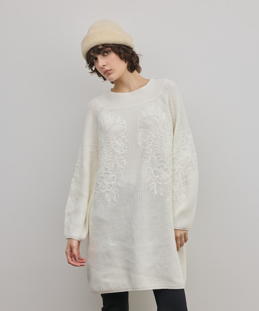 エンブロイダリーニットワンピース