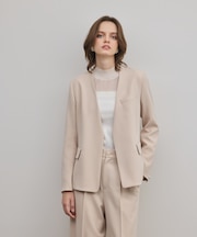 トリアセノーカラージャケット