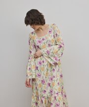 ボタニカルプリントティアードワンピース