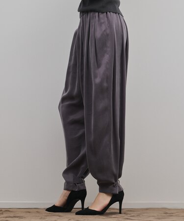 フィブリルバルーンパンツ