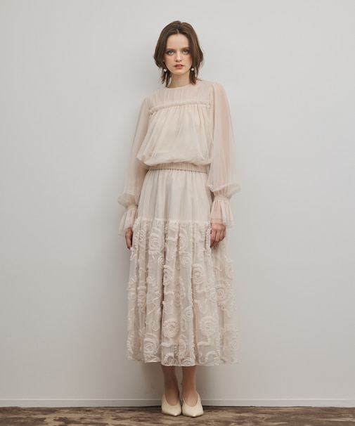 刺繍チュールスカート