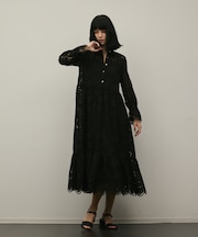 カットワーク刺繍ワンピース