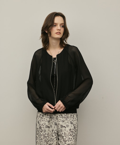 ノーカラーカラミブルゾン