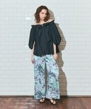 ボリュームスリーブトップ