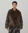 カーキ