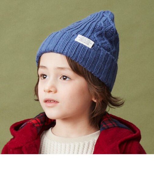 ケーブル編みニット帽