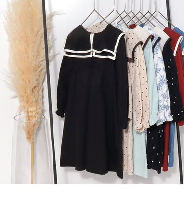 WEB限定  ラッフルベルスリーブワンピース