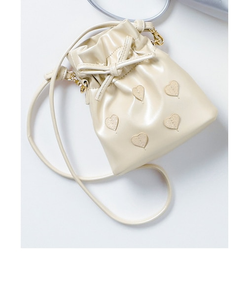 ハートモチーフ巾着ポシェット