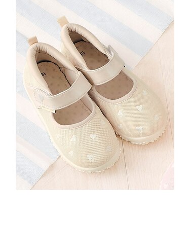 ハート刺繍水抜きサンダル