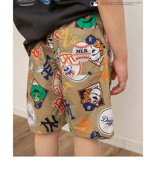 MLB 総柄ショーツ