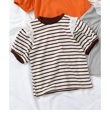 肩フリルフラワーモチーフTシャツ