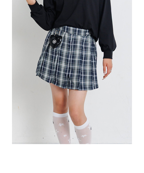 チャーム付きプリーツスカパン