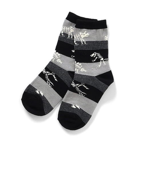恐竜地層柄ソックス｜エフオーオンラインストアの通販｜&mall（アンド