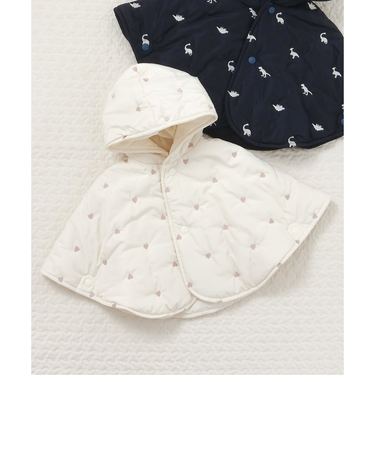 中綿刺繍マント