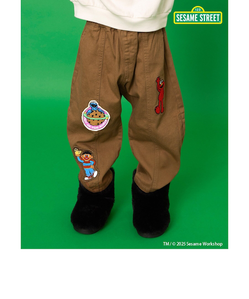 WEB限定  セサミストリート ワッペンパンツ  10分丈