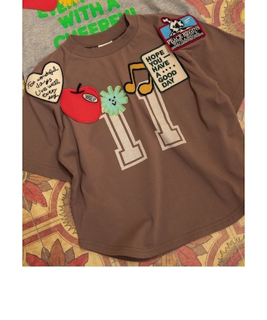 ワッペンいっぱいTシャツ