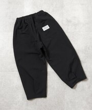WEB限定 　タックテーパードパンツ  10分丈