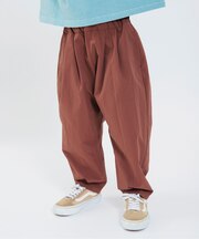 WEB限定 　タックテーパードパンツ  10分丈